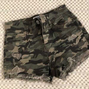 camo shorts